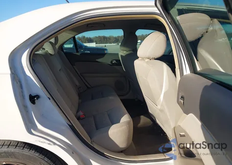 2011 Ford Fusion Se z USA, uszkodzony, nr VIN 3FAHP0HA4BR243623